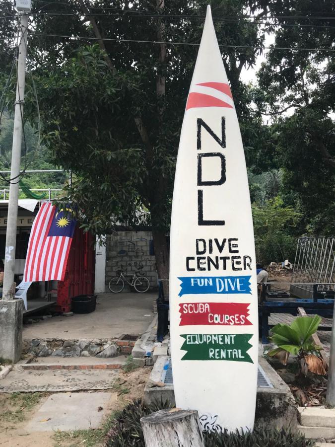 Готель Go Deeper Tioman Екстер'єр фото