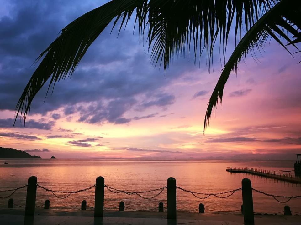 Готель Go Deeper Tioman Екстер'єр фото